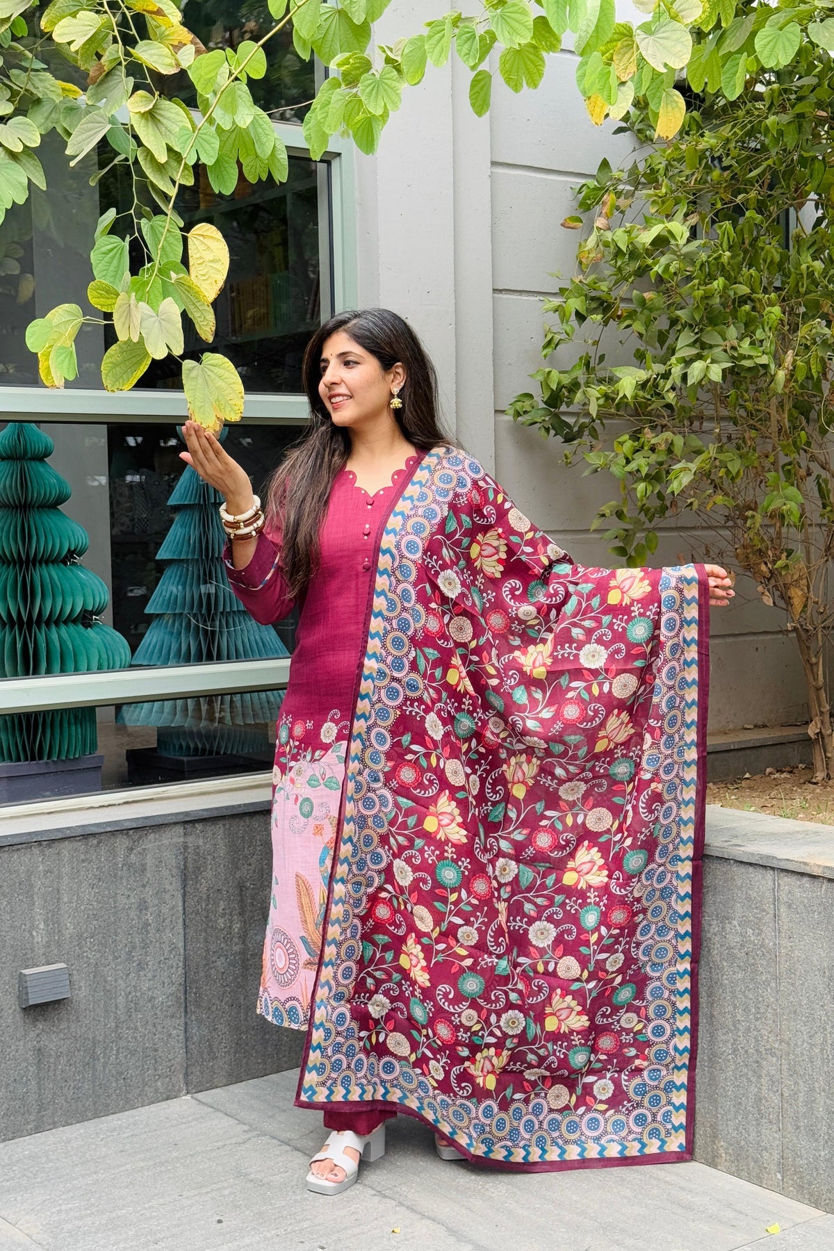 Raktphool Leela Dupatta