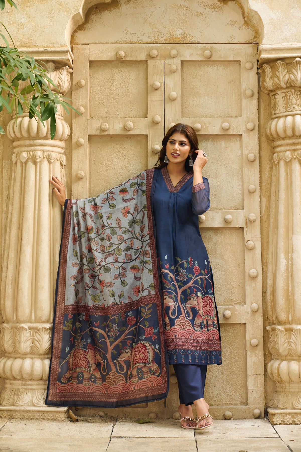 Navy Nazaakat Suit Set