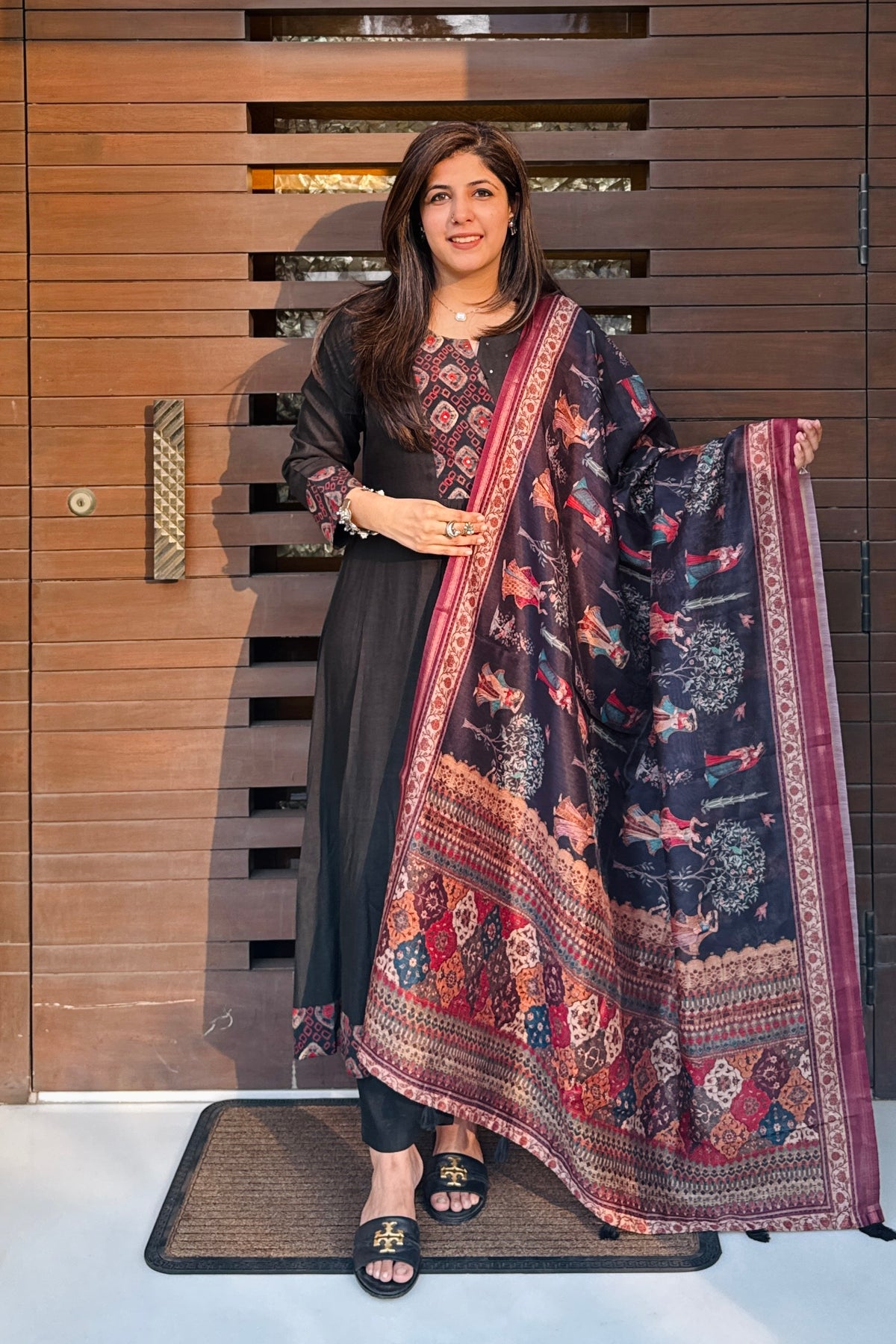 Kalaful Bandhani Suit Set