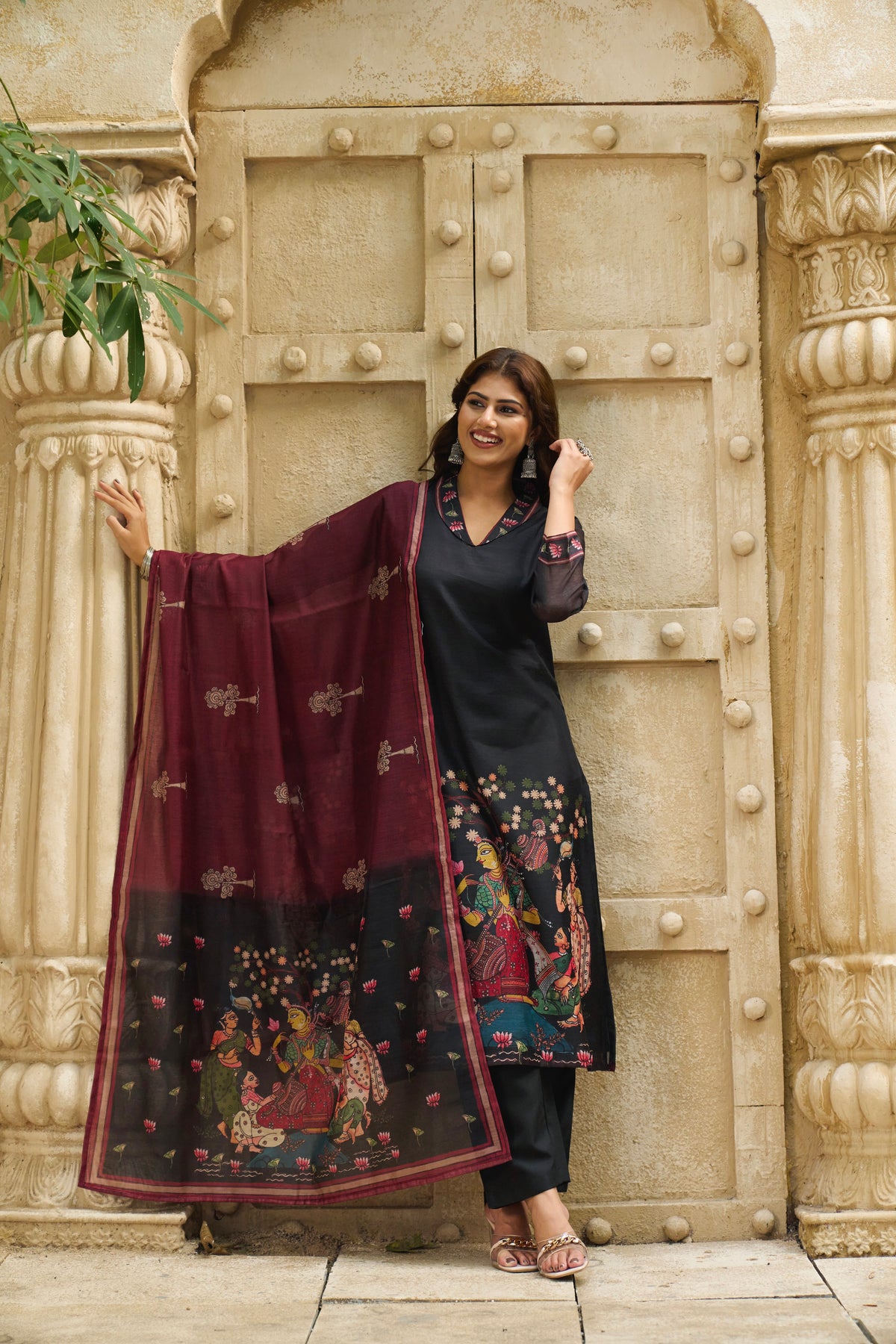 Mehkaar Pichwai Suit Set