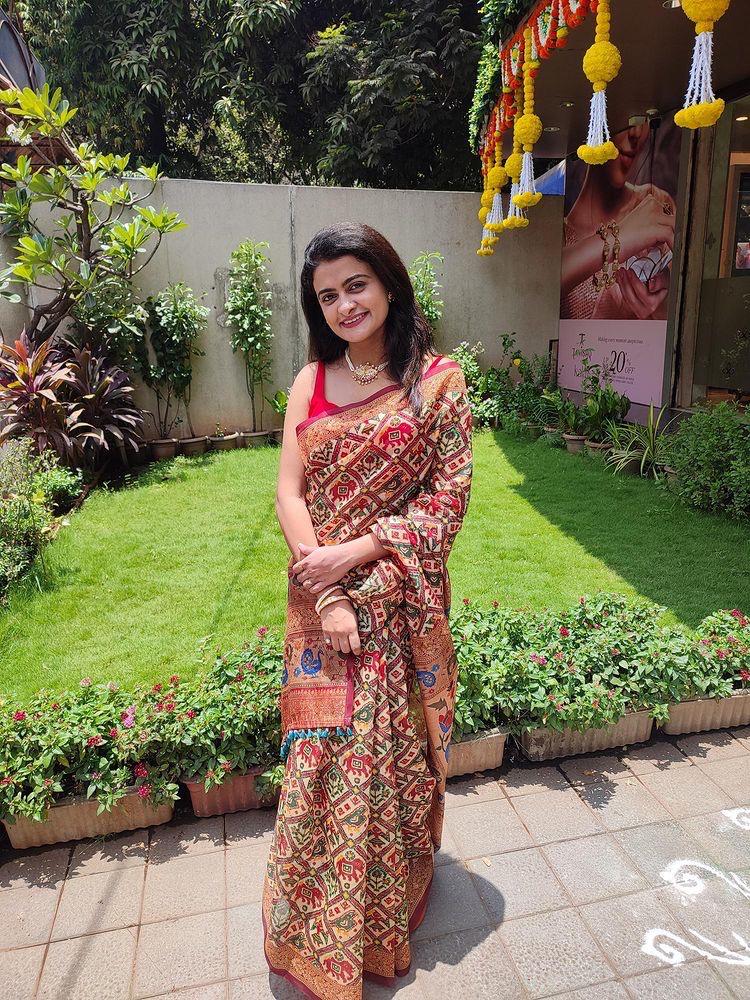 Classy Beige Patola Saree-Saree-Ekana Label