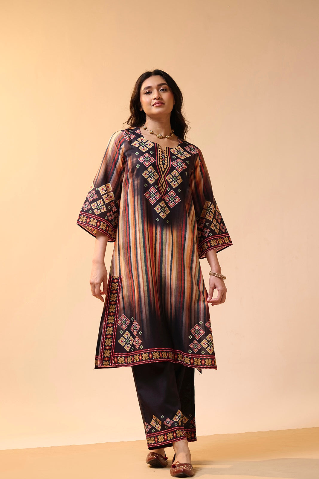 Jhilmil Patola Kurta Set