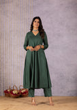 Paravi Dark Green V-Neck Pleated Charm Suit Set