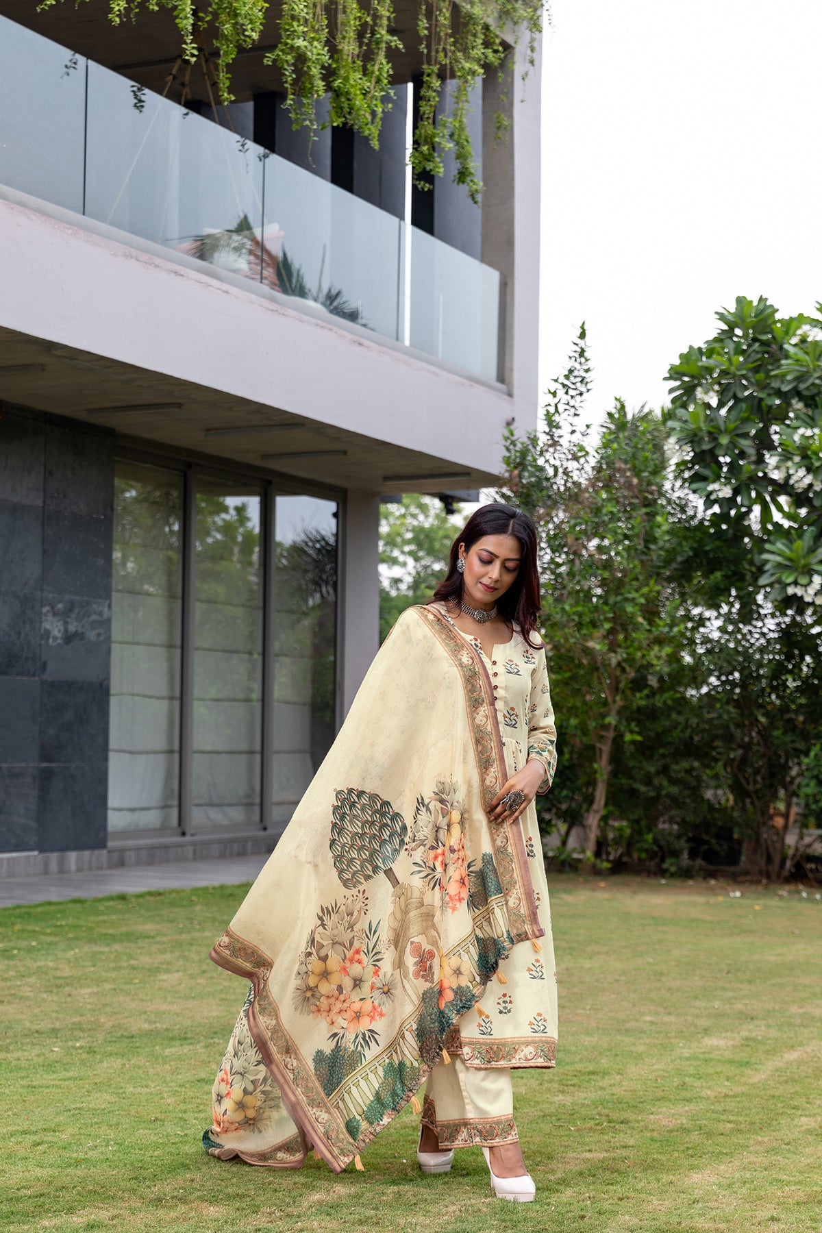 Off-White Floral Dupatta-Dupatta-Ekana Label