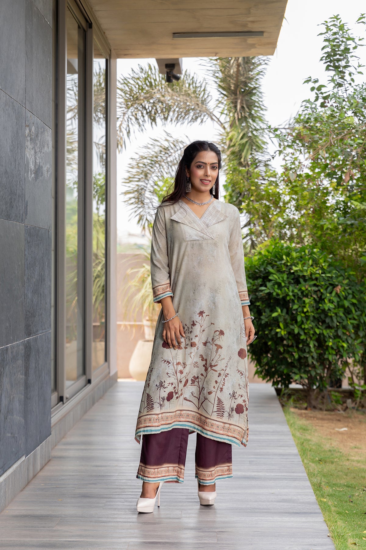 Mallika V-Neck Kurta set-Kurta Set-Ekana Label