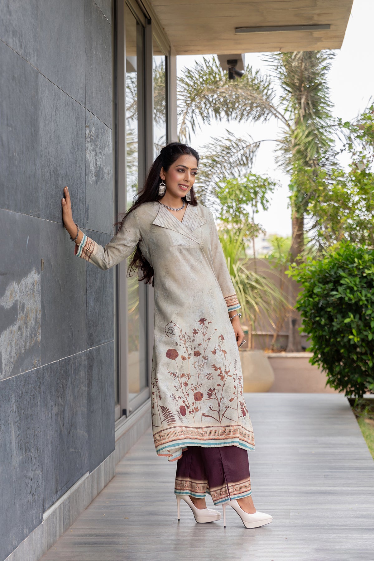 Mallika V-Neck Kurta set-Kurta Set-Ekana Label