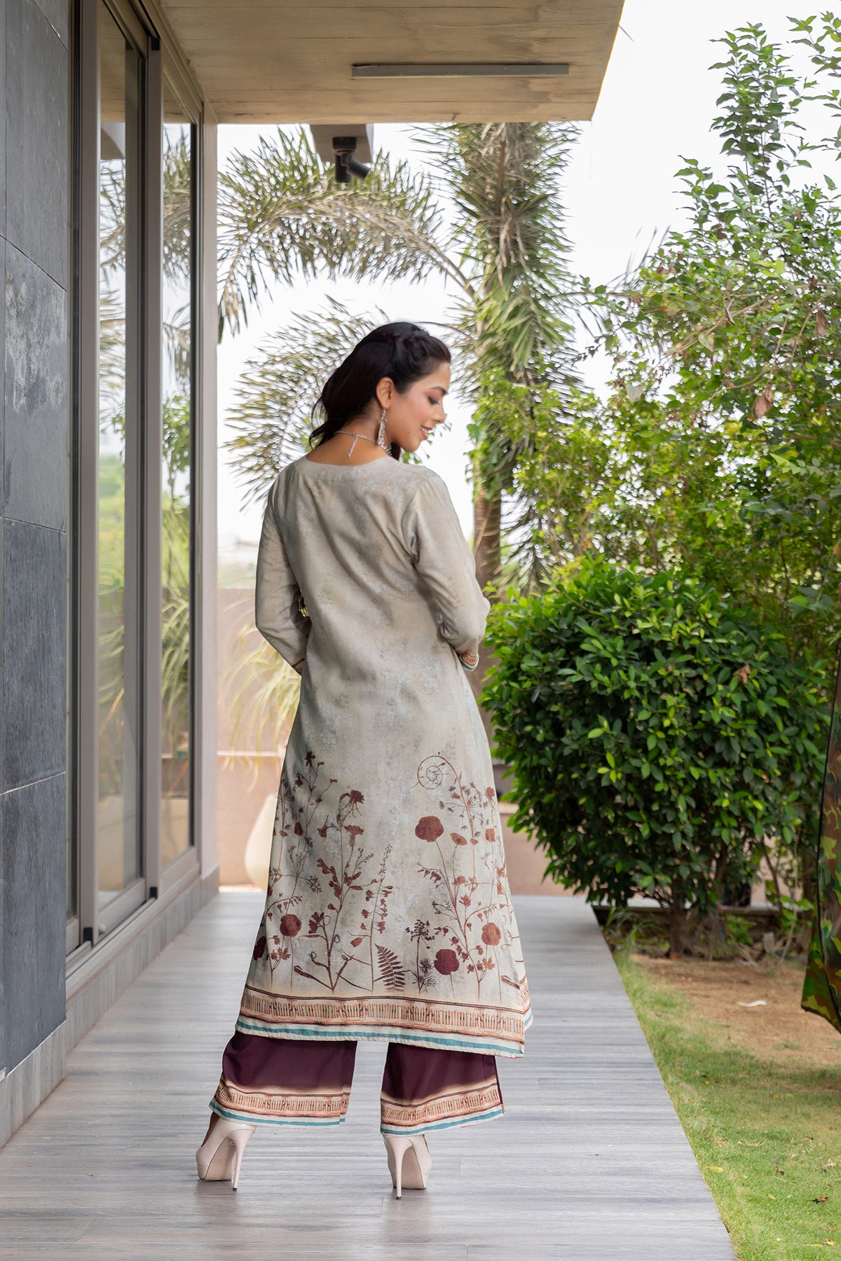 Mallika V-Neck Kurta set-Kurta Set-Ekana Label