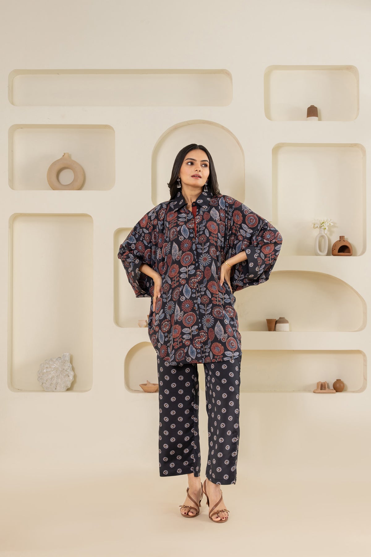 Noir Bloom Kaftan Set