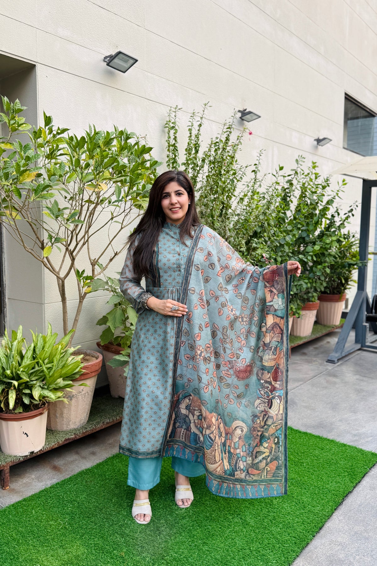 Chitra Charm Suit set
