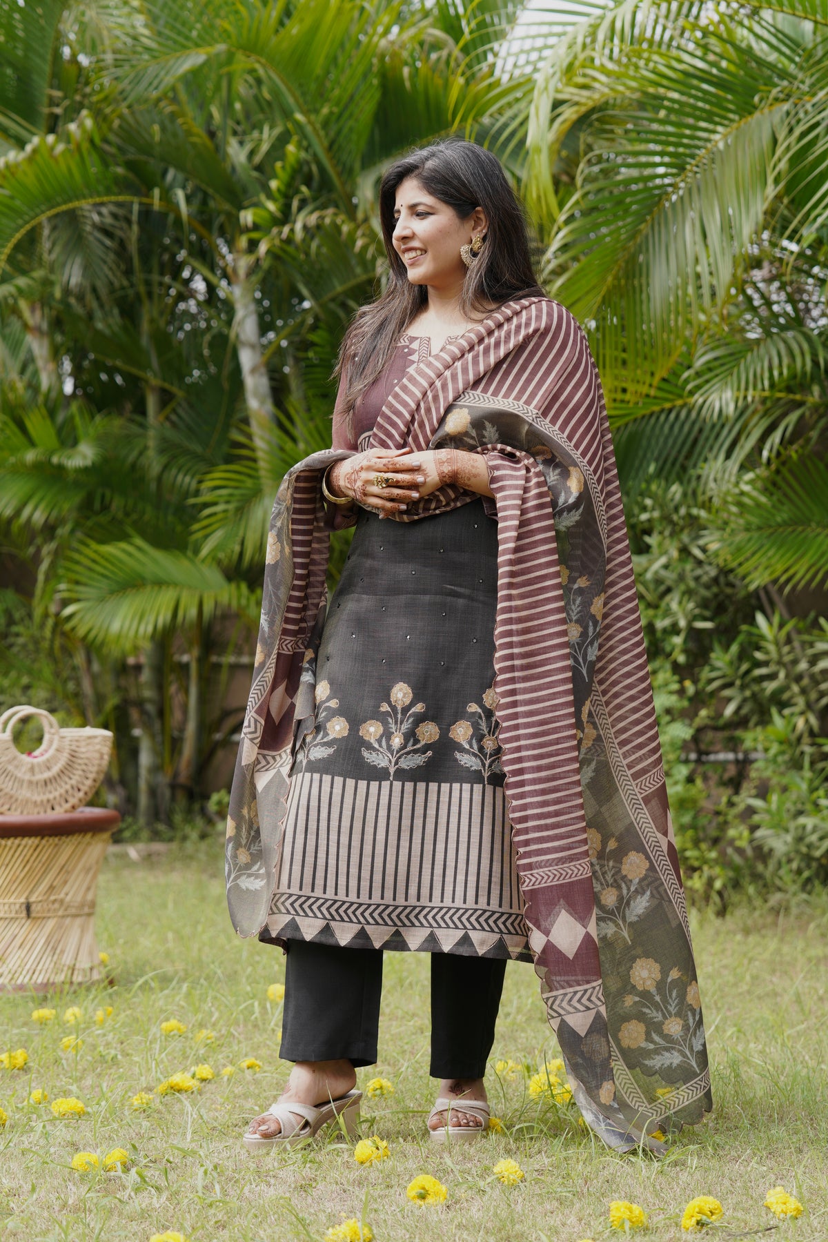Gehra Gul Handwork Suit Set
