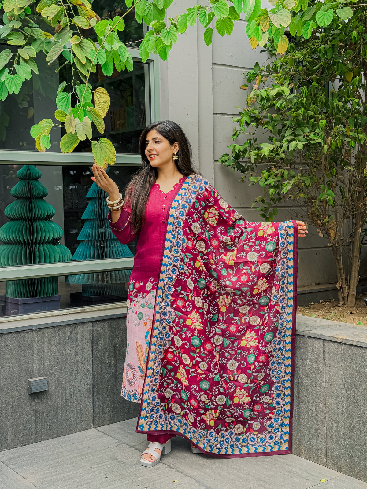 Raktphool Leela Suit Set